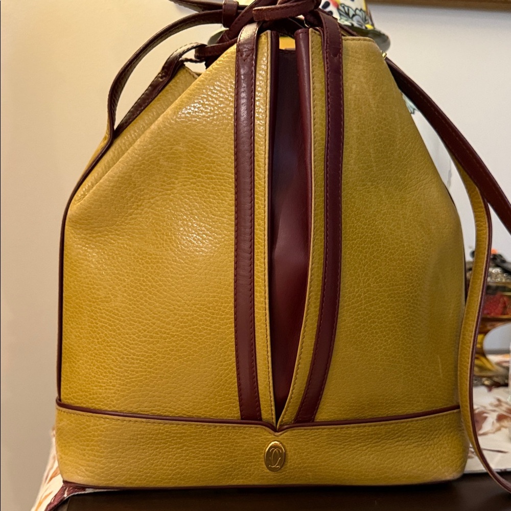 Must De Cartier Bucket Bag